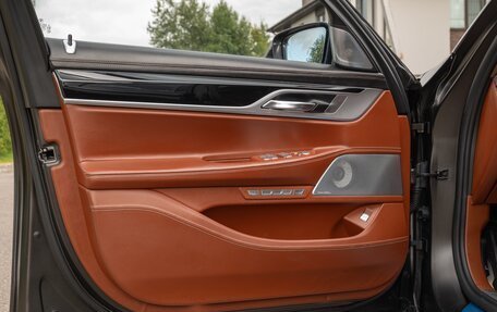 BMW 7 серия, 2017 год, 4 000 000 рублей, 39 фотография