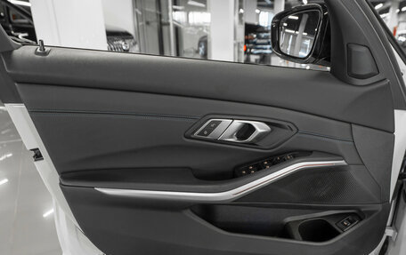 BMW 3 серия, 2020 год, 4 230 000 рублей, 15 фотография