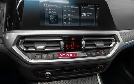 BMW 3 серия, 2020 год, 4 230 000 рублей, 19 фотография