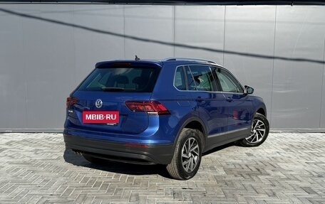 Volkswagen Tiguan II, 2018 год, 1 790 000 рублей, 2 фотография