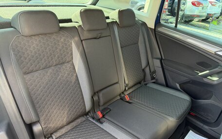 Volkswagen Tiguan II, 2018 год, 1 790 000 рублей, 12 фотография