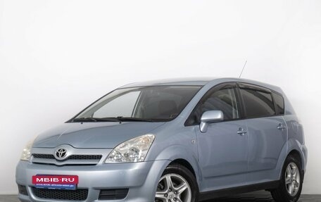 Toyota Corolla Verso I, 2005 год, 699 000 рублей, 2 фотография
