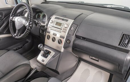 Toyota Corolla Verso I, 2005 год, 699 000 рублей, 16 фотография