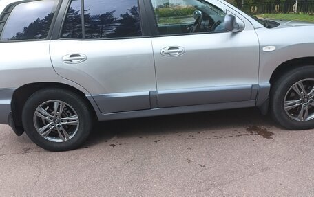 Hyundai Santa Fe III рестайлинг, 2004 год, 550 000 рублей, 2 фотография