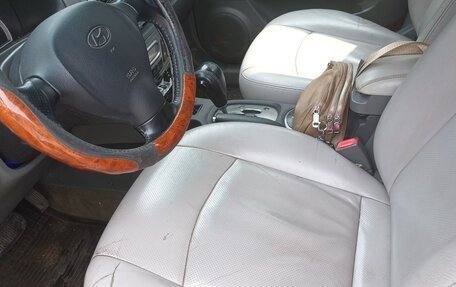 Hyundai Santa Fe III рестайлинг, 2004 год, 550 000 рублей, 9 фотография