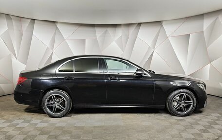 Mercedes-Benz E-Класс, 2020 год, 3 170 000 рублей, 6 фотография