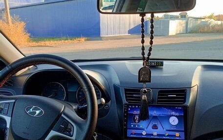 Hyundai Solaris II рестайлинг, 2014 год, 850 000 рублей, 8 фотография