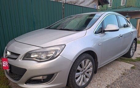 Opel Astra J, 2012 год, 665 000 рублей, 10 фотография