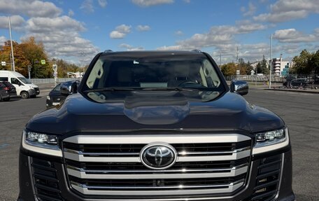Toyota Land Cruiser, 2023 год, 12 500 000 рублей, 2 фотография
