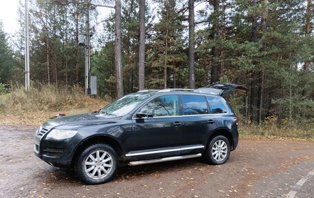 Volkswagen Touareg III, 2008 год, 750 000 рублей, 2 фотография