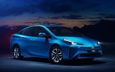 Toyota Prius IV XW50, 2019 год, 2 055 000 рублей, 1 фотография