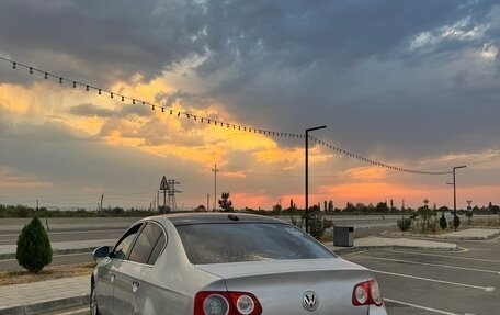 Volkswagen Passat B6, 2005 год, 700 000 рублей, 1 фотография