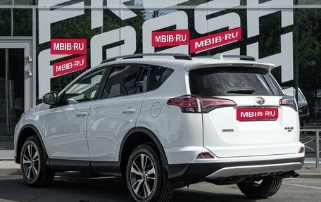 Toyota RAV4, 2016 год, 2 222 000 рублей, 2 фотография