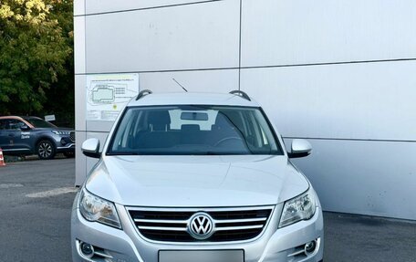 Volkswagen Tiguan I, 2010 год, 899 000 рублей, 2 фотография