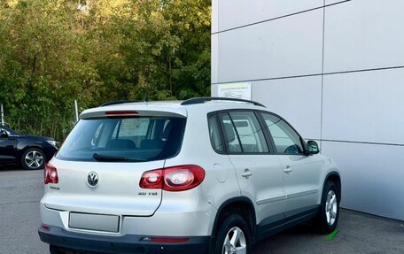Volkswagen Tiguan I, 2010 год, 899 000 рублей, 4 фотография