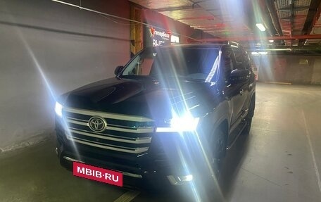 Toyota Land Cruiser 200, 2015 год, 4 950 000 рублей, 5 фотография
