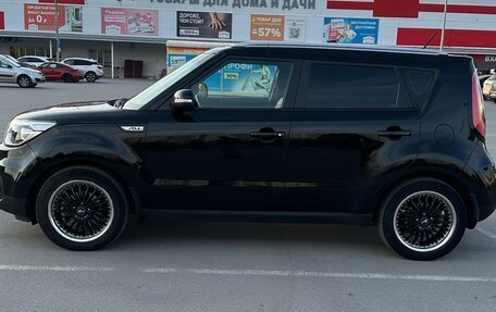 KIA Soul II рестайлинг, 2017 год, 1 550 000 рублей, 2 фотография