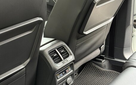 Volkswagen Tiguan II, 2018 год, 3 000 000 рублей, 15 фотография