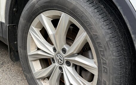 Volkswagen Tiguan II, 2018 год, 3 000 000 рублей, 26 фотография