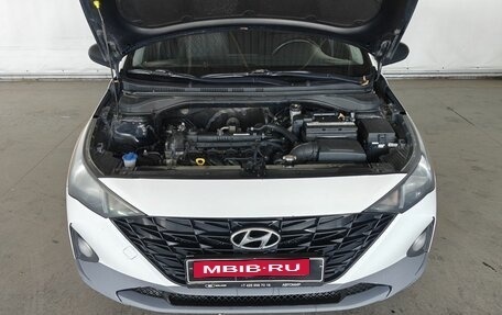 Hyundai Solaris II рестайлинг, 2021 год, 890 000 рублей, 17 фотография