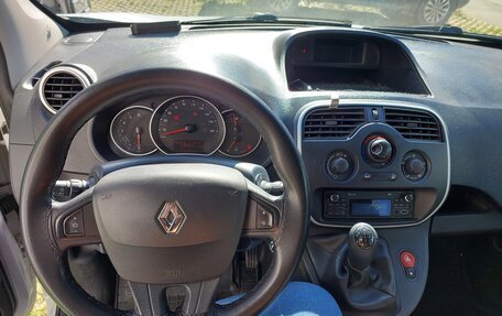 Renault Kangoo II рестайлинг, 2015 год, 800 000 рублей, 12 фотография