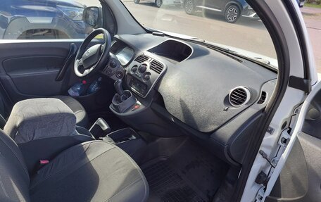 Renault Kangoo II рестайлинг, 2015 год, 800 000 рублей, 15 фотография