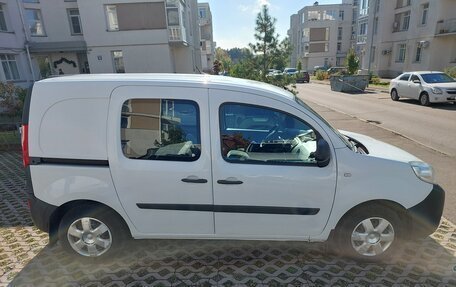 Renault Kangoo II рестайлинг, 2015 год, 800 000 рублей, 18 фотография