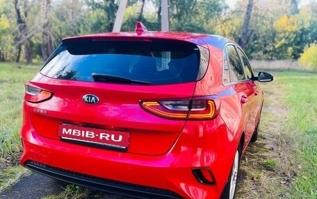 KIA cee'd III, 2019 год, 1 700 000 рублей, 3 фотография