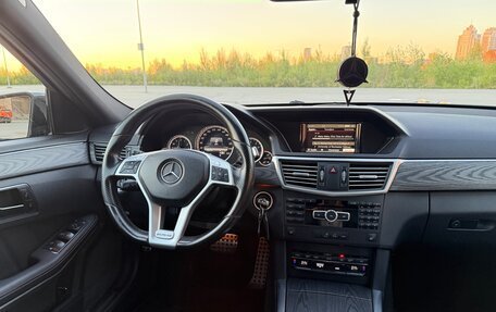 Mercedes-Benz E-Класс, 2012 год, 1 300 000 рублей, 11 фотография