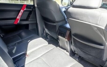 Toyota Land Cruiser Prado 150 рестайлинг 2, 2014 год, 2 950 000 рублей, 6 фотография
