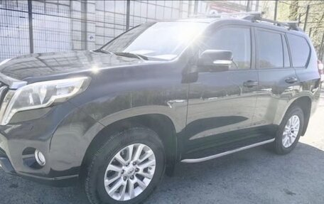 Toyota Land Cruiser Prado 150 рестайлинг 2, 2014 год, 2 950 000 рублей, 9 фотография
