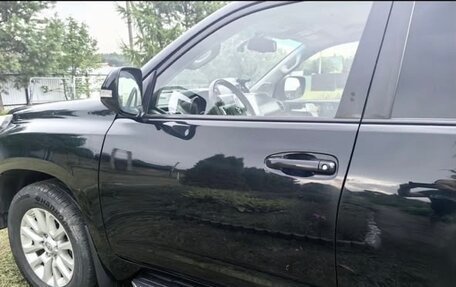 Toyota Land Cruiser Prado 150 рестайлинг 2, 2014 год, 2 950 000 рублей, 19 фотография