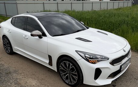 KIA Stinger I, 2018 год, 2 199 999 рублей, 6 фотография