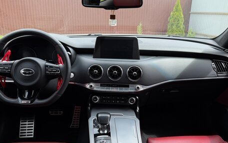 KIA Stinger I, 2018 год, 2 199 999 рублей, 17 фотография