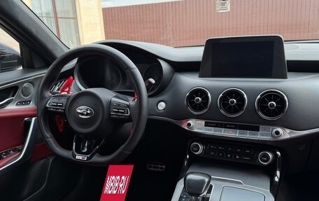 KIA Stinger I, 2018 год, 2 199 999 рублей, 16 фотография