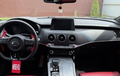 KIA Stinger I, 2018 год, 2 199 999 рублей, 15 фотография