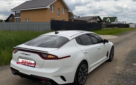 KIA Stinger I, 2018 год, 2 199 999 рублей, 8 фотография