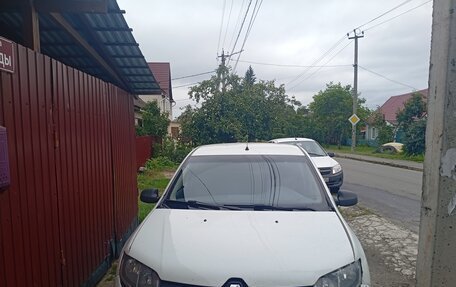 Renault Logan II, 2017 год, 200 000 рублей, 1 фотография