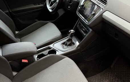 Volkswagen Tiguan II, 2021 год, 2 950 000 рублей, 9 фотография