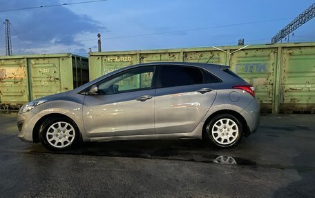 Hyundai i30 II рестайлинг, 2012 год, 799 999 рублей, 2 фотография