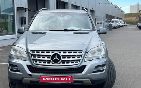 Mercedes-Benz M-Класс, 2010 год, 1 375 000 рублей, 3 фотография