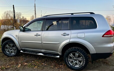 Mitsubishi Pajero Sport II рестайлинг, 2015 год, 2 100 000 рублей, 5 фотография