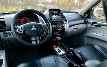 Mitsubishi Pajero Sport II рестайлинг, 2015 год, 2 100 000 рублей, 8 фотография