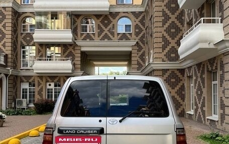 Toyota Land Cruiser 100 рестайлинг 2, 1998 год, 1 175 000 рублей, 6 фотография