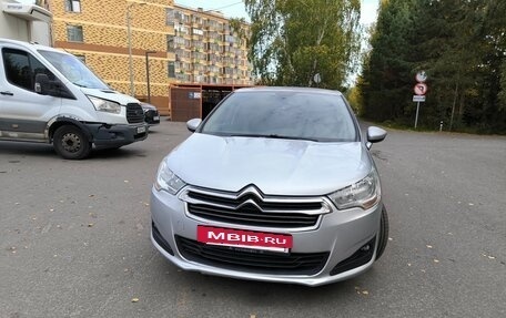 Citroen C4 II рестайлинг, 2015 год, 560 000 рублей, 2 фотография