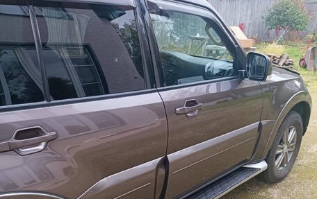 Mitsubishi Pajero IV, 2014 год, 1 990 000 рублей, 4 фотография