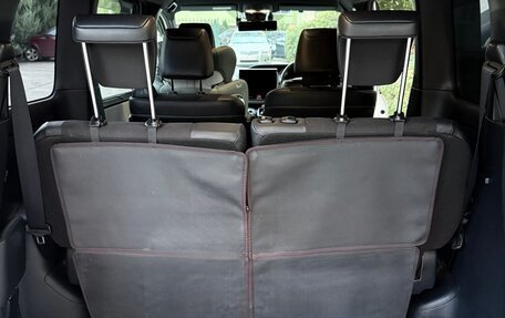 Toyota Noah III, 2018 год, 2 700 000 рублей, 21 фотография