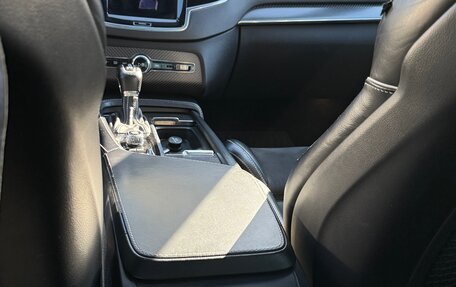 Volvo XC90 II рестайлинг, 2017 год, 2 850 000 рублей, 27 фотография