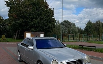 Mercedes-Benz E-Класс, 2001 год, 750 000 рублей, 1 фотография