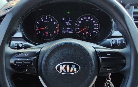 KIA Rio IV, 2018 год, 1 300 000 рублей, 8 фотография